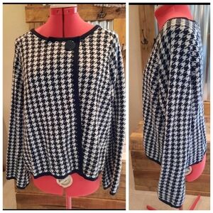 Herringbone Cardigan Sweater XLP Off Center Closure Black & White